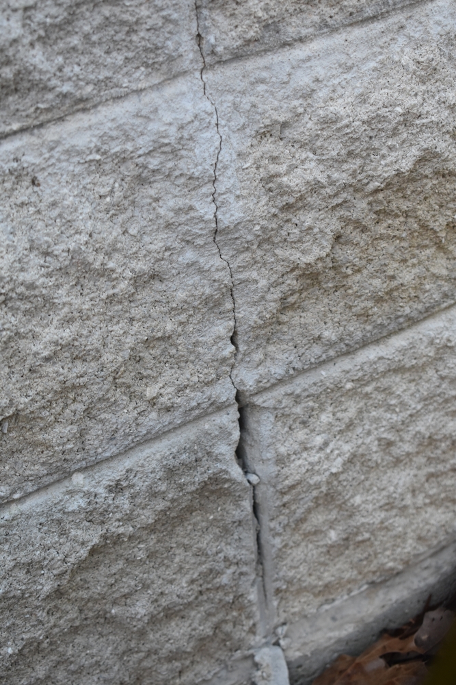 Are Vertical Cracks in My Foundation a Cause for Concern?